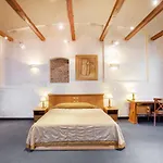 Atrium Suites